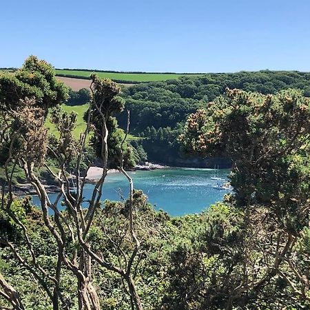 Spacious Cottage In The Village Of Wembury 外观 照片