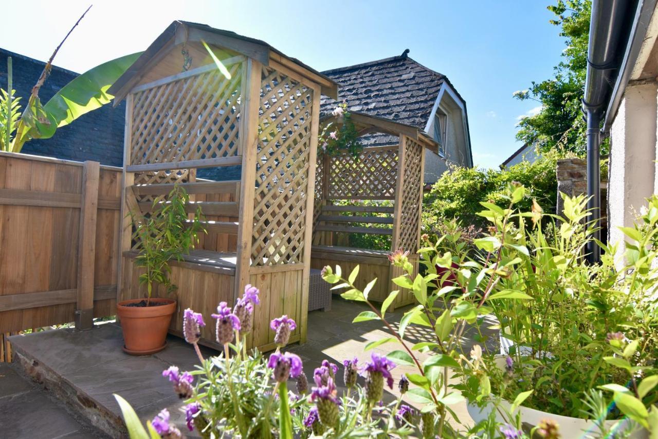 Spacious Cottage In The Village Of Wembury 外观 照片